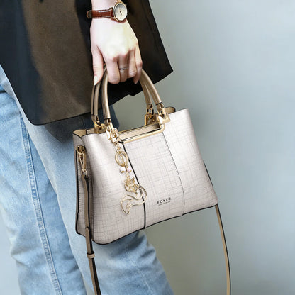 Damen Schultertasche aus Leder im Saffiano Luxusdesign Große Kapazität für Arbeit