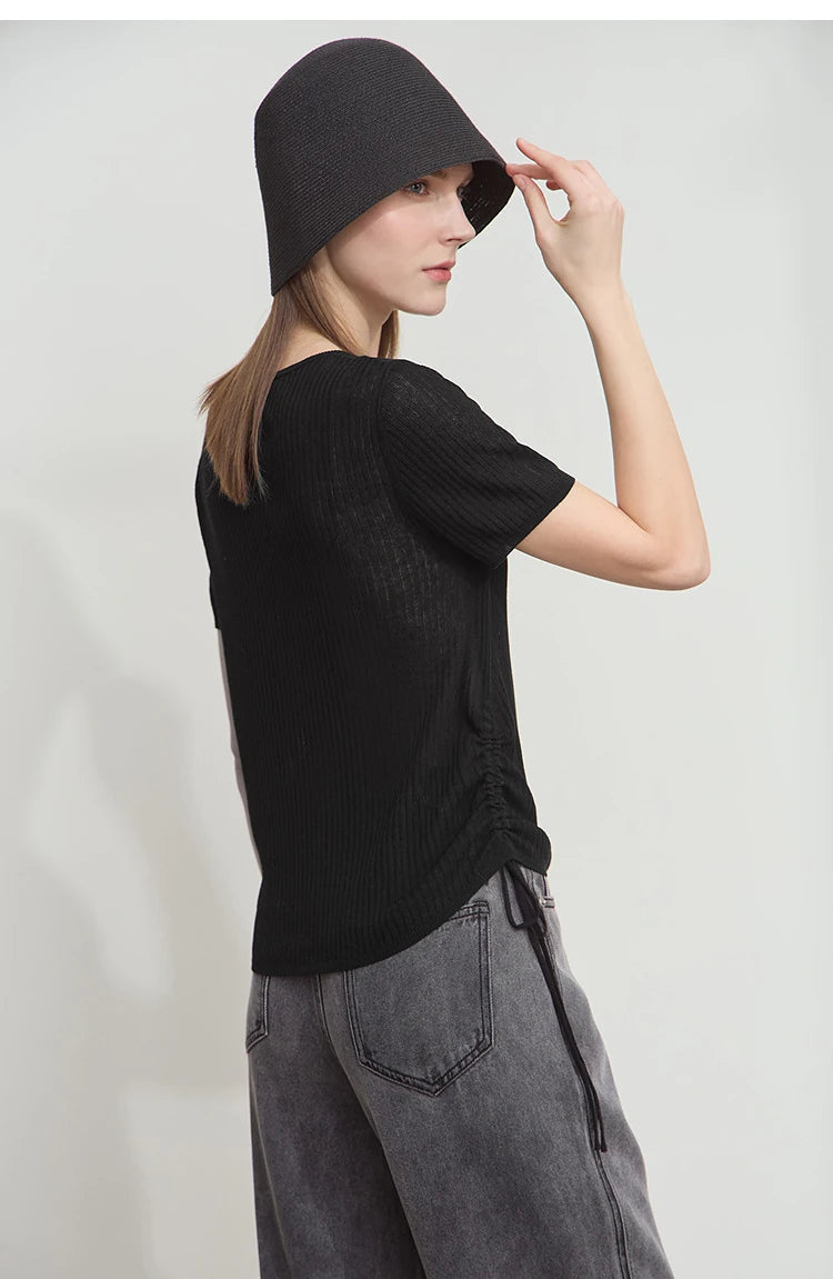 Schwarzer Damen-Pullover mit Rundhals, Kurzarm und Kordelzug am Saum