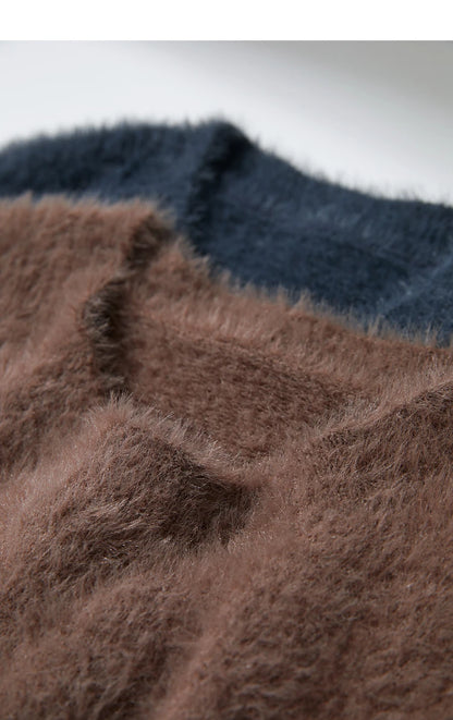 Damenpullover aus weichem Strick in Braun mit kontrastierenden dunklen Partien am Rand