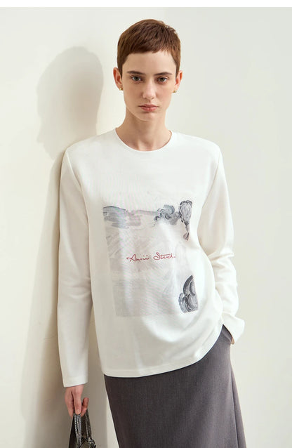 Damen T-Shirt im Minimalismus-Stil mit Kunstdruck und Stickerei für den Herbst