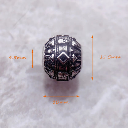 Runde 925-Silber-Charmeperle mit Totenkopf- und Kronenmotiv, Maße 10 mm