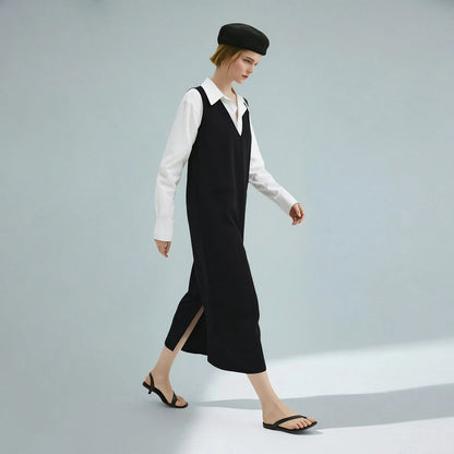 Stylisches Ärmelloses Damenkleid Mit Perlenschmuck Und Eleganter Passform