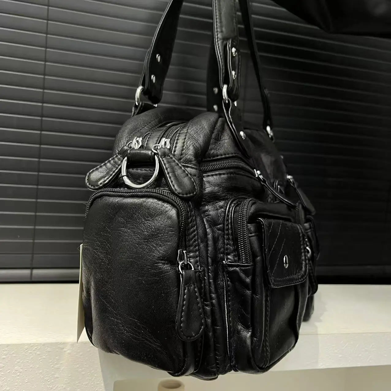 Damen-Satchel-Tasche aus PU-Leder mit Mehrfach-Innenfächern geeignet für Alltag und Freizeit