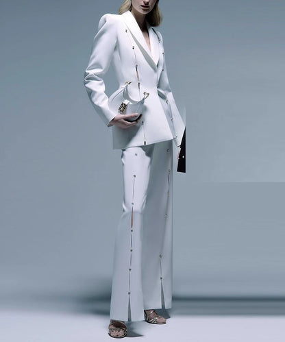 Elegantes Damen-Kleid mit Karomuster, Reverskragen und langen Ärmeln – figurbetont und mit Patchwork-Design.