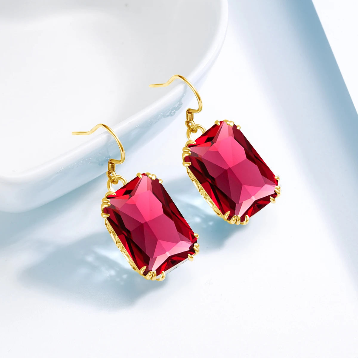 Damen-Tropfenohrringe aus 18K Goldplattierung mit synthetischem Rubin 13x18 mm für besondere Anlässe