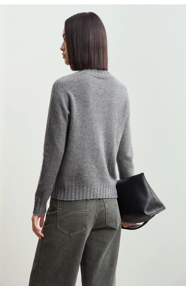 Grau melierter Damenpullover mit Stehkragen, Rückenansicht, lange Ärmel