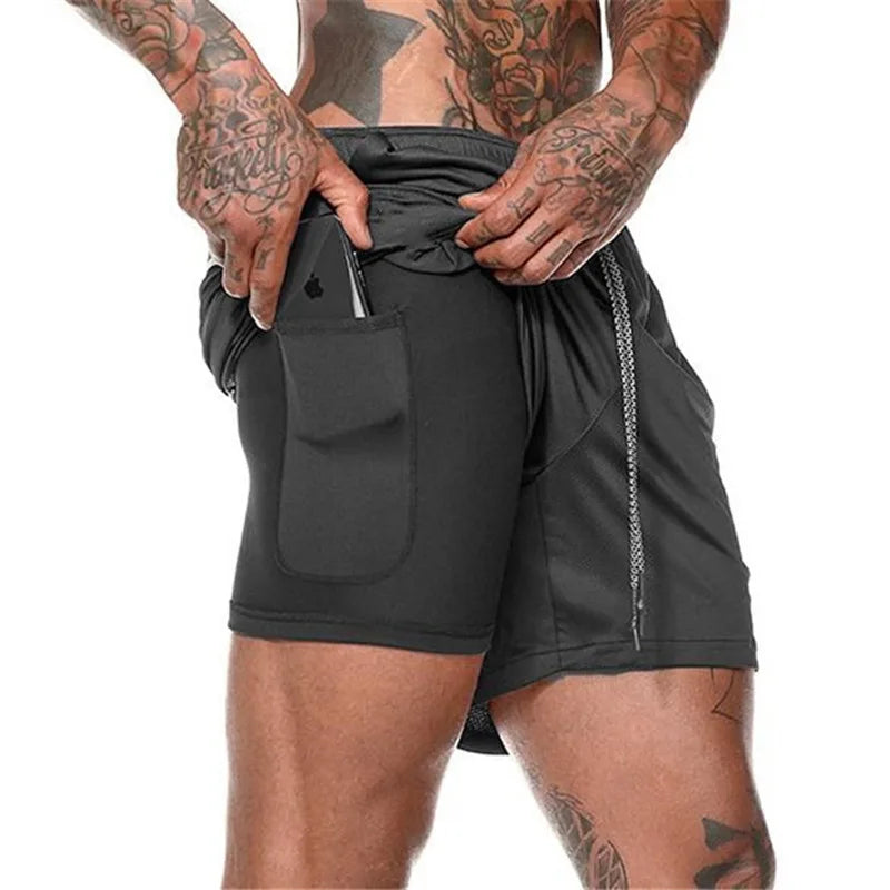 Locker geschnittene Herren-Sportshorts mit schneller Trocknung und Splicing-Design – ideal für Fitness und Basketball