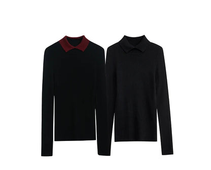 Damenpullover mit Umlegekragen und Farbkontrast am Kragen, schwarzer Strick