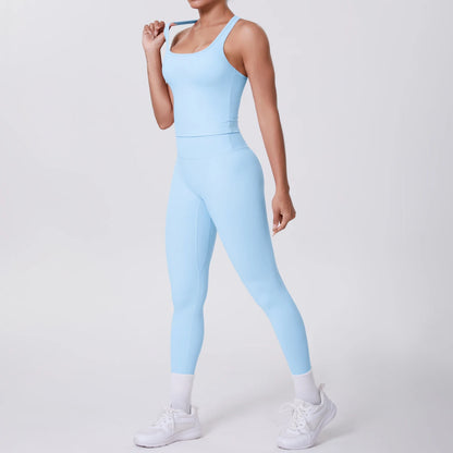 Damen Yoga-Set mit Trägertop und Leggings, einfarbig hellblau, Frontansicht