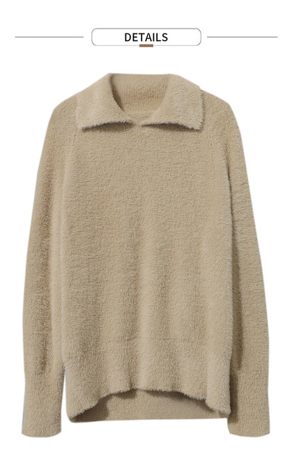 Beiger Damenpullover aus flauschigem Strickstoff, gerader Schnitt, breiter Kragen, lange Ärmel
