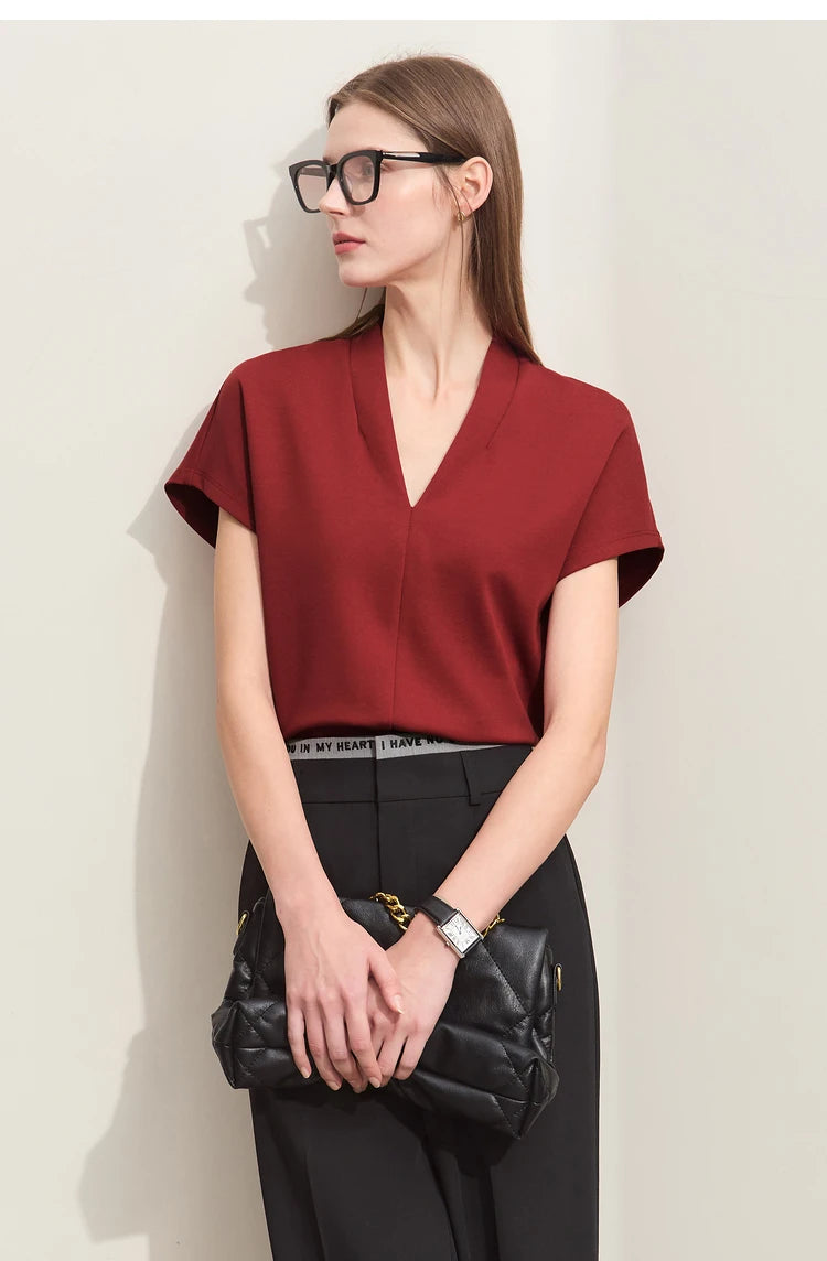 Damen T-Shirt im klassischen Stil mit lässigem V-Ausschnitt und Kurzarm
