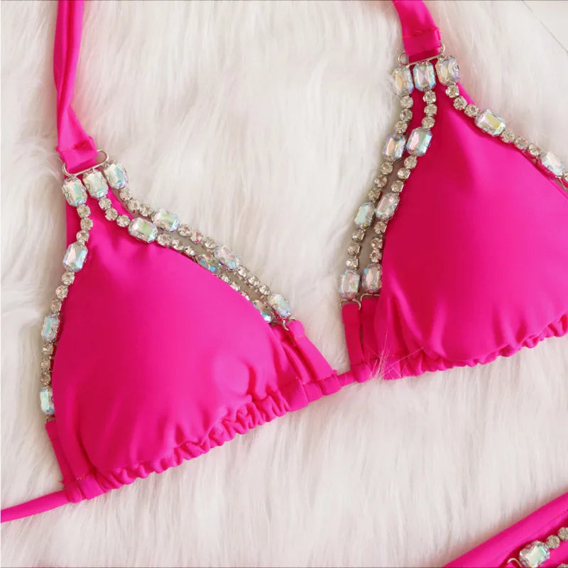 Schwarzes Bikini-Set mit Blumenmuster und Push-up-Effekt – verführerische Bademode für Strand und Pool