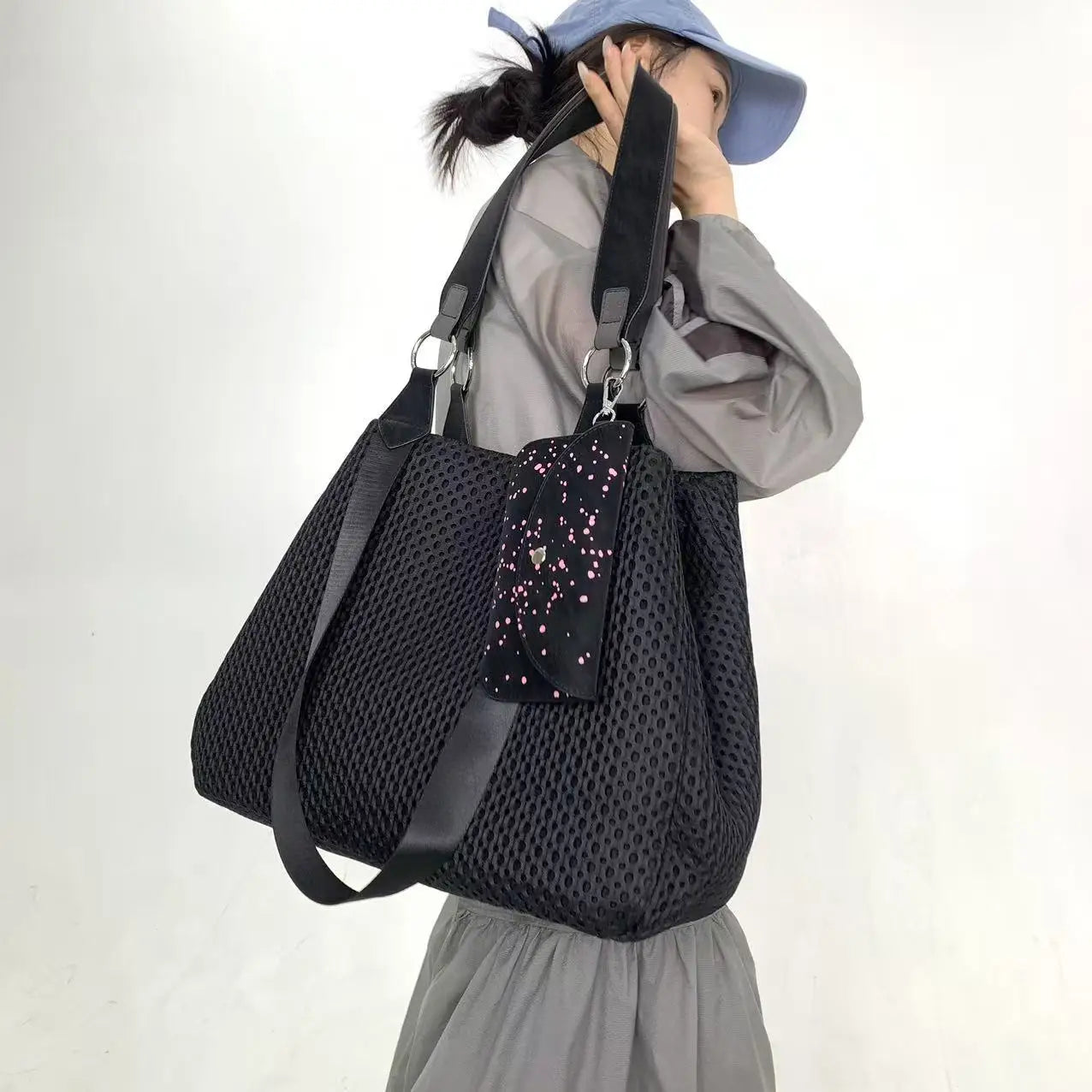 Damen-Shopper aus Netzgewebe mit großem Fassungsvermögen und abnehmbare Mini-Tasche, atmungsaktiv