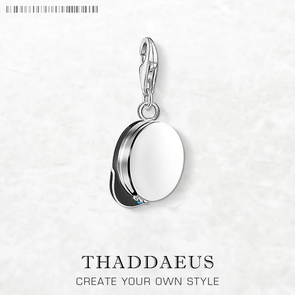 925-Silber Charm-Anhänger, Seitenansicht mit Aufhängöse und runder Scheibe