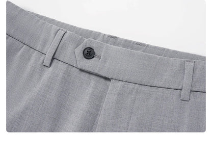 Schlanker Herren-Blazer im klassischen europäischen Stil mit hellbraunem Karomuster – ideal für Hochzeiten und formelle Anlässe