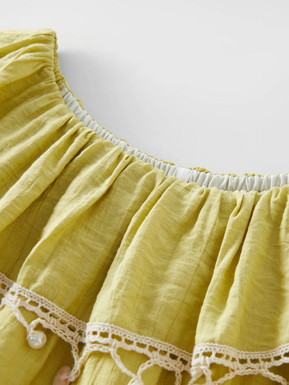 Kurzärmeliges T-Shirt im minimalistischen Stil mit Buchstabenstickerei – vielseitiges, lässiges Modeoberteil für den Sommer