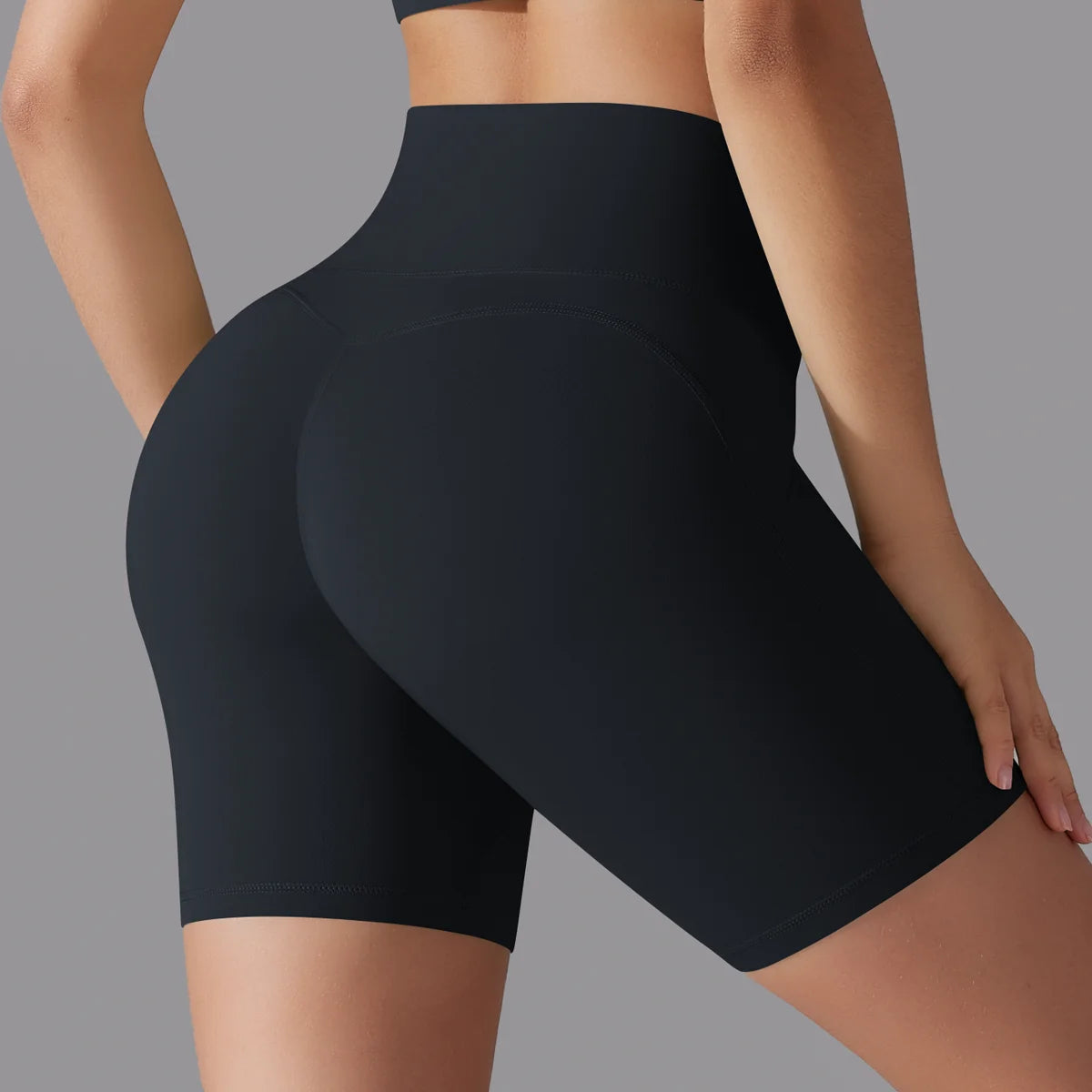 Yoga-Shorts mit hoher Taille, figurbetont, schwarz, mittellang mit Gesäß-Naht