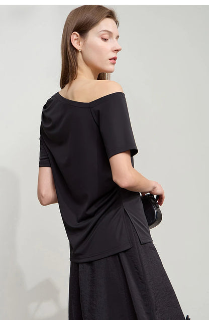 Damen T-Shirt im minimalistischen Stil mit klassischer Slim Fit Passform