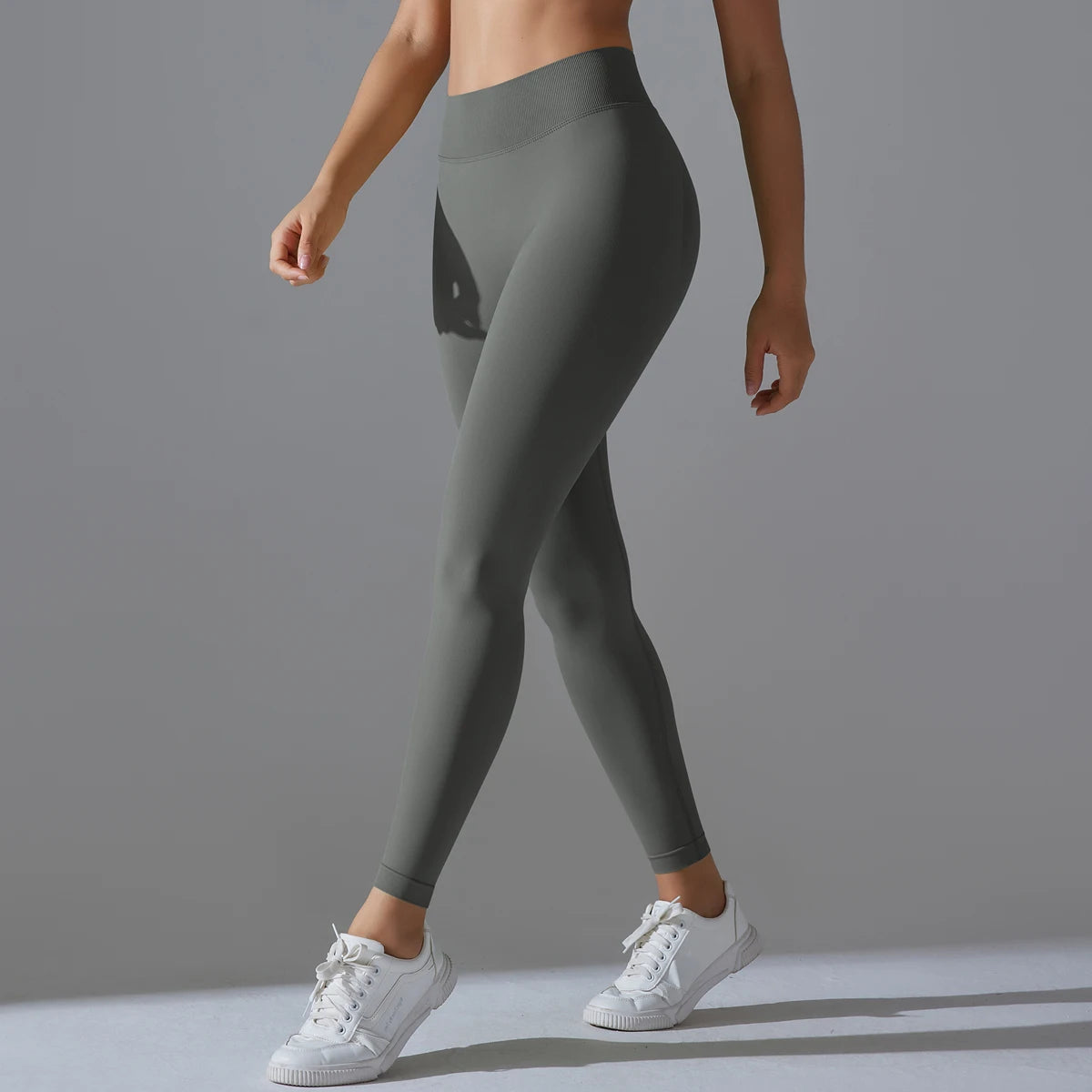 Nahtlose Yoga-Hose für Damen, hohe Taille, dunkelgrau, seitliche Ganzansicht
