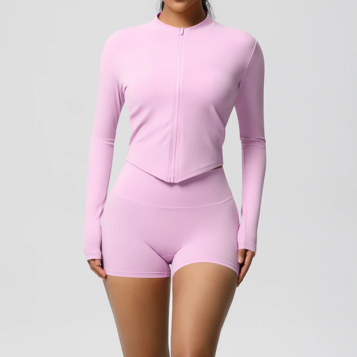 Damen-Yoga-Set in Hellrosa: Zipjacke mit langen Ärmeln und Shorts