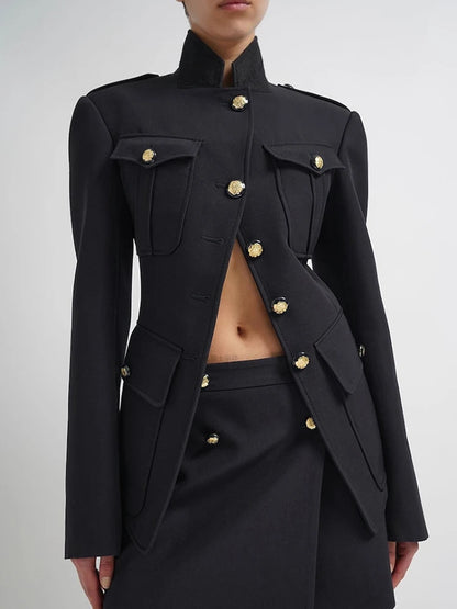 Elegantes Damen-Kleid mit Karomuster, Reverskragen und langen Ärmeln – figurbetontes Patchwork-Design mit Knopfleiste.