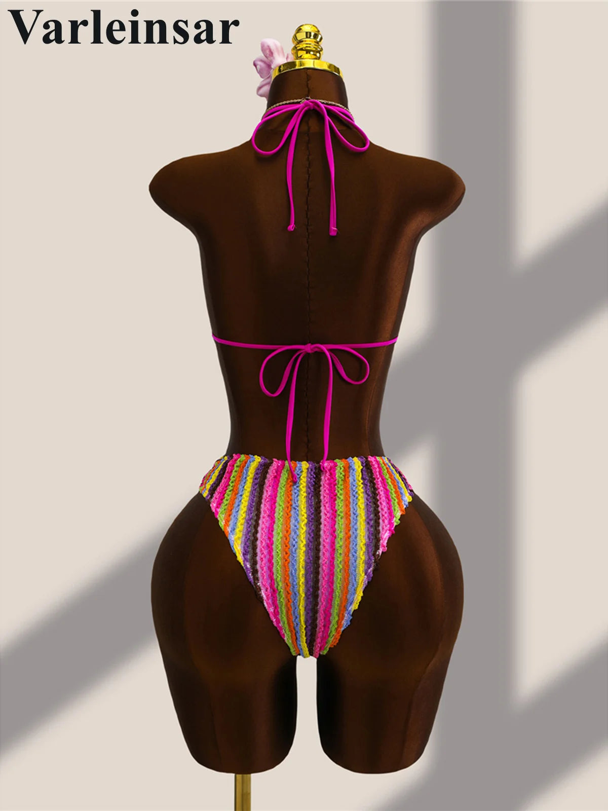 Damen Badeanzug gestreift bunt Neckholder Cut-Out hoher Beinausschnitt Monokini