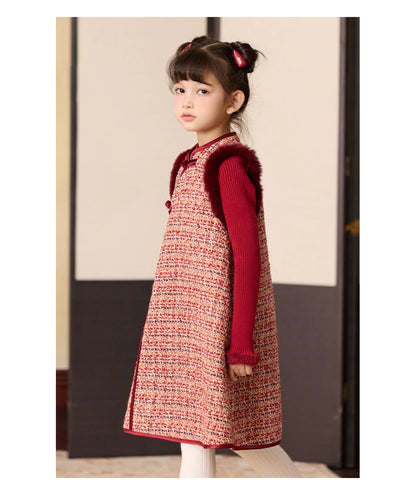 Sommerliches Mädchenkleid aus Baumwolle mit kleinem Blumenmuster – ideal für den Strand