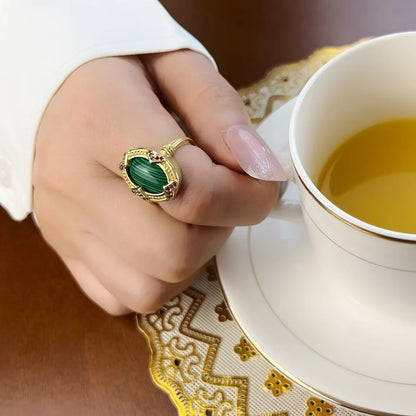Damen-Ring ovaler grüner Stein vergoldet Vintage aus Sterlingsilber