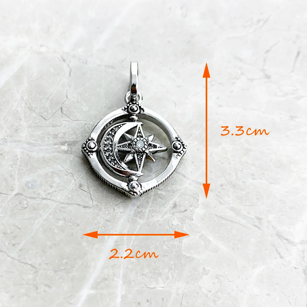 Stern-Mond-Anhänger 925er Sterlingsilber, ca. 3,3×2,2 cm, rundes Motiv.