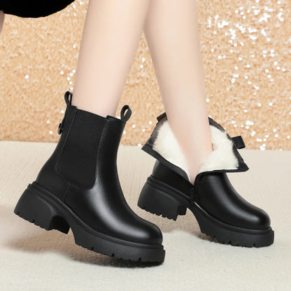 Schwarze Damen-Schneestiefel mit Chelsea-Einsatz und weißem Wollfutter, dicke Profilsohle