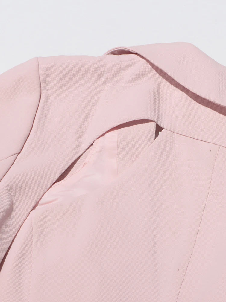 Ärmelloses Damen-Strickkleid mit Applikationen und Hohldesign – figurbetont und sexy für besondere Anlässe