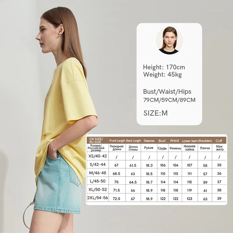 Damen T-Shirt im minimalistischen Stil mit Druck und Rundhals-Ausschnitt