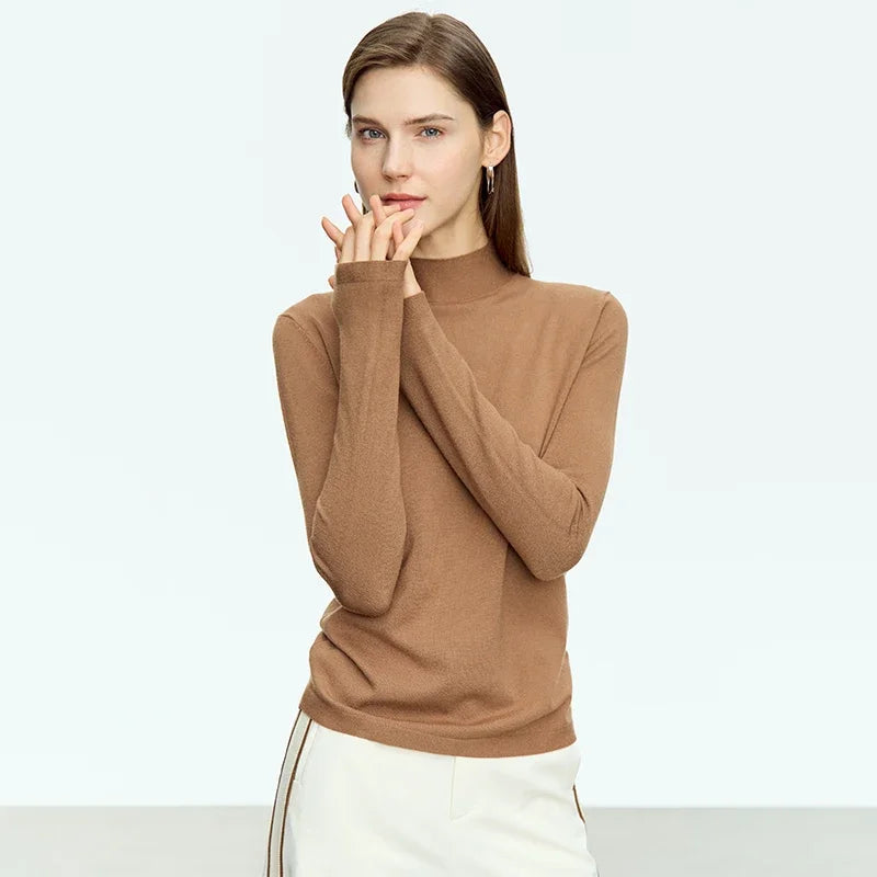 Damenpullover mit Stehkragen, langarm, hellbraun, schmaler Basic-Stricklook