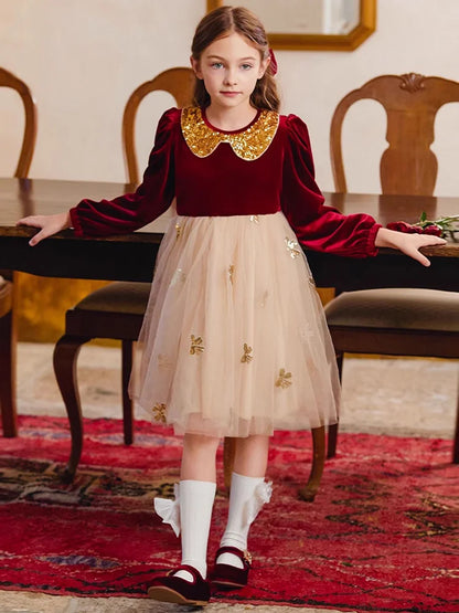 Kurzes Mädchen-Sommerkleid mit kurzen Ärmeln und Perlendekor – ideal für Hochzeiten und Geburtstagsfeiern