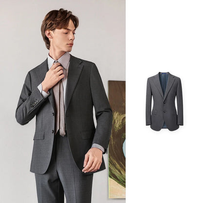 Herrenanzug aus 100% Wolle in tiefem Blau, doppelt geknöpft – ideal für Hochzeit, Dinnerparty oder den täglichen eleganten Auftritt.