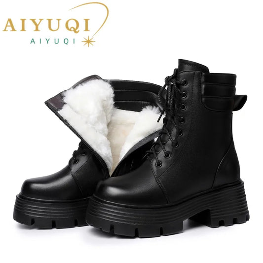 Schwarze Damen-Winterstiefel mit Schnürung und gefüttertem Innenfutter, dicke Profilsohle