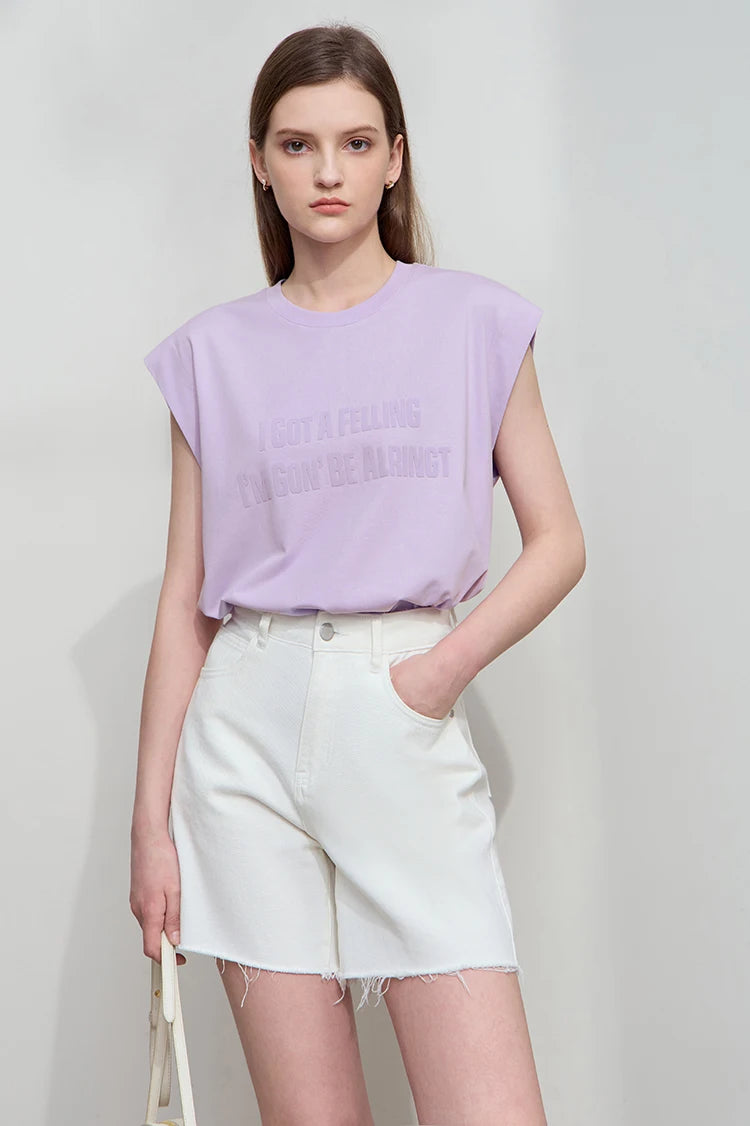 Damen T-Shirt aus Baumwolle mit lässigem O-Ausschnitt und breiten Schultern