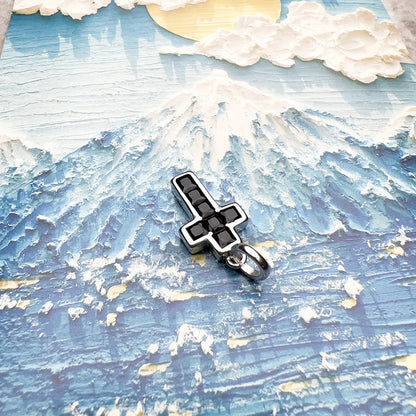 Damen-Charm-Anhänger Kreuz schwarzer Stein klassisch II aus Sterlingsilber