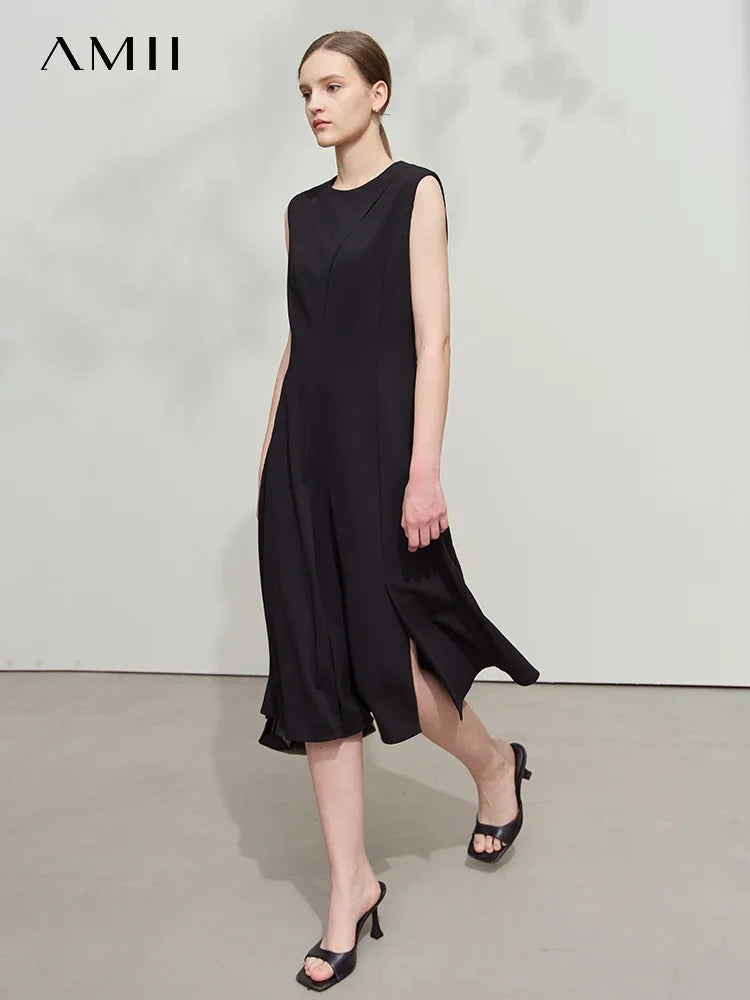 Flexibles Tailliertes Damenkleid Für Elegante Sommertage