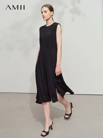 Flexibles Tailliertes Damenkleid Für Elegante Sommertage