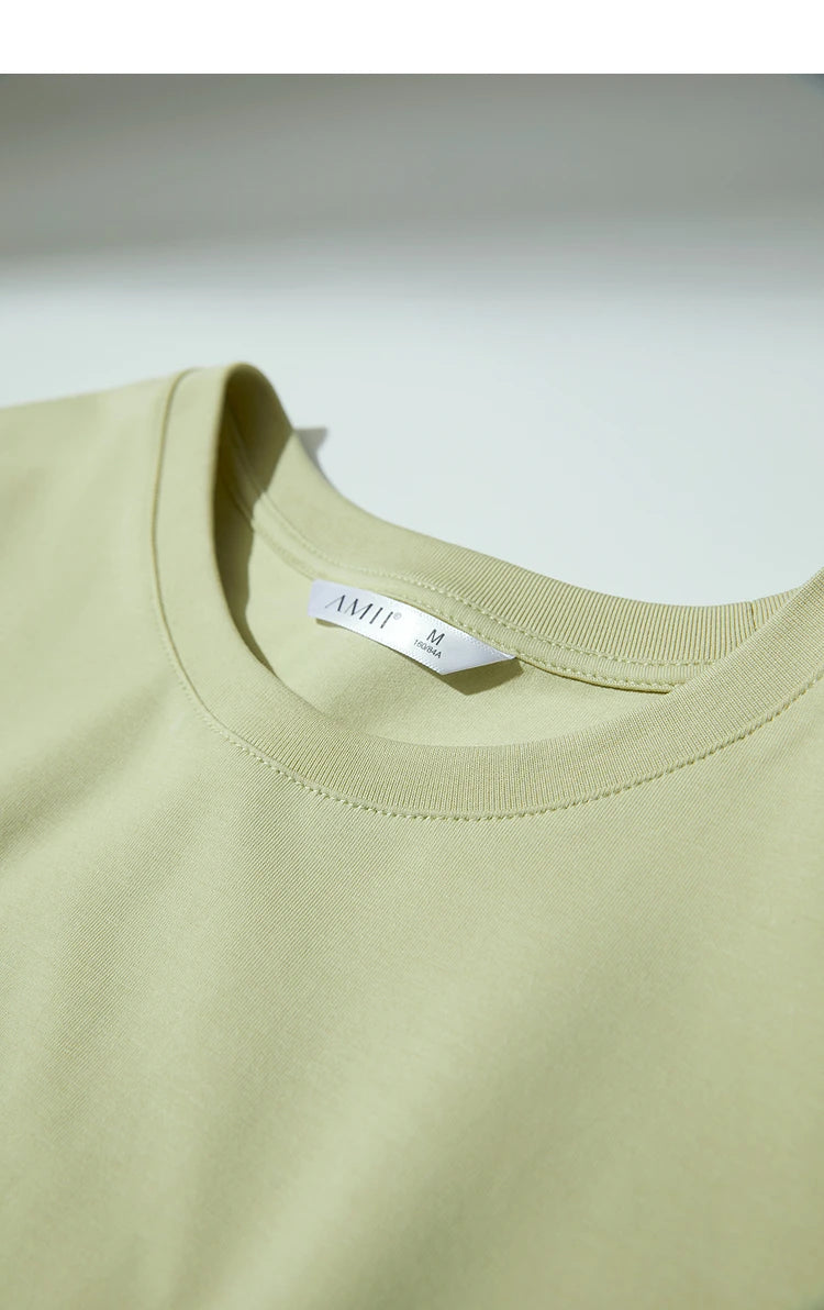 Damen T-Shirt im College-Stil aus leicht elastischem Lyocell mit minimalistischen Druck