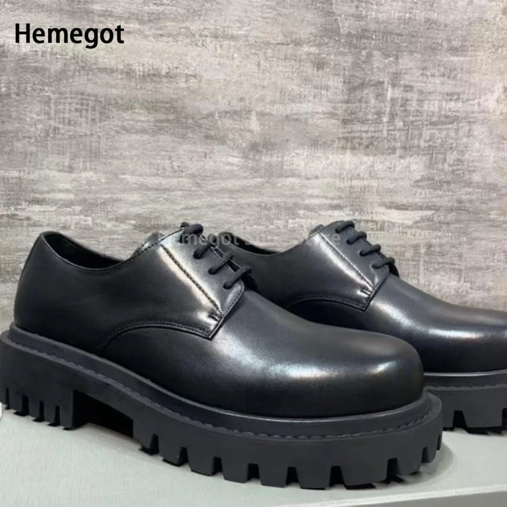 Herren-Schnürschuhe aus Leder in Schwarz/Kaffee – elegant & strapazierfähig