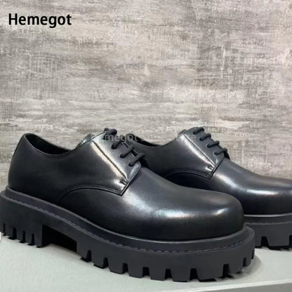 Herren-Schnürschuhe aus Leder in Schwarz/Kaffee – elegant & strapazierfähig