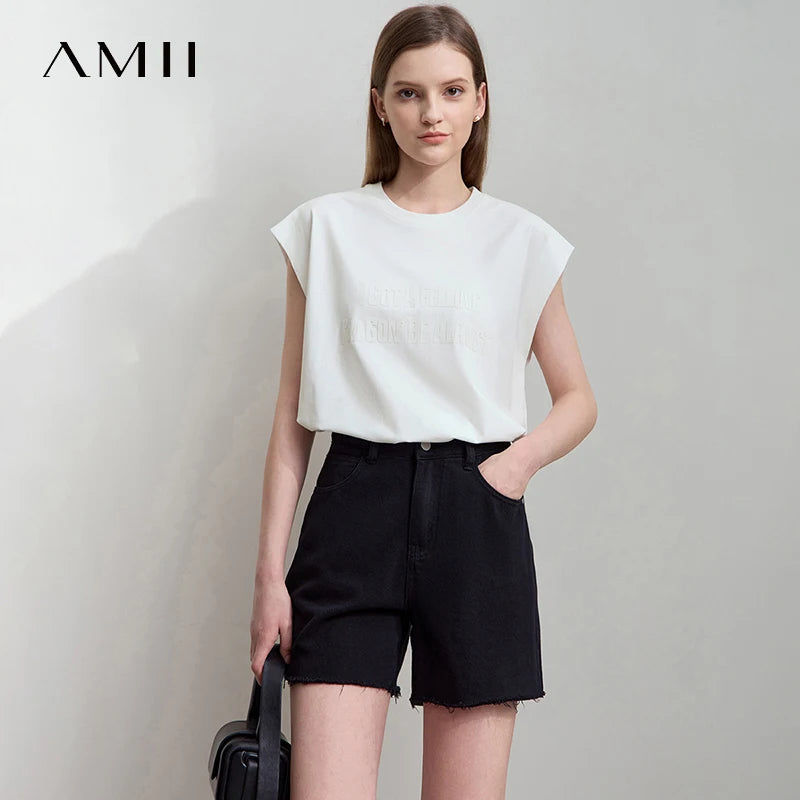 Damen T-Shirt aus Baumwolle mit lässigem O-Ausschnitt und breiten Schultern