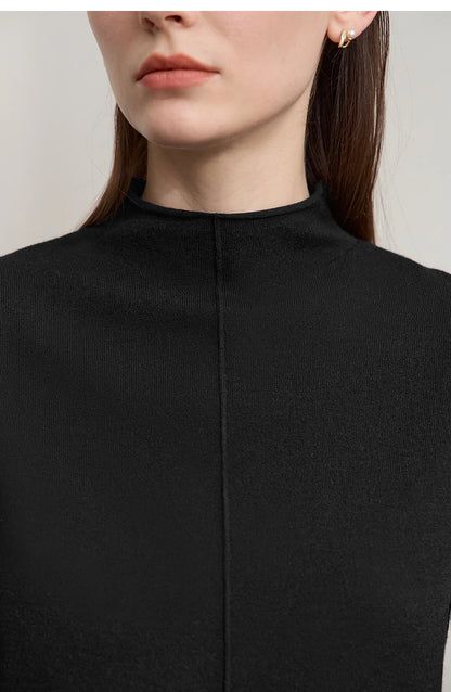 Strickpullover mit Stehkragen und durchgehender Knopfleiste, schwarze Ausführung