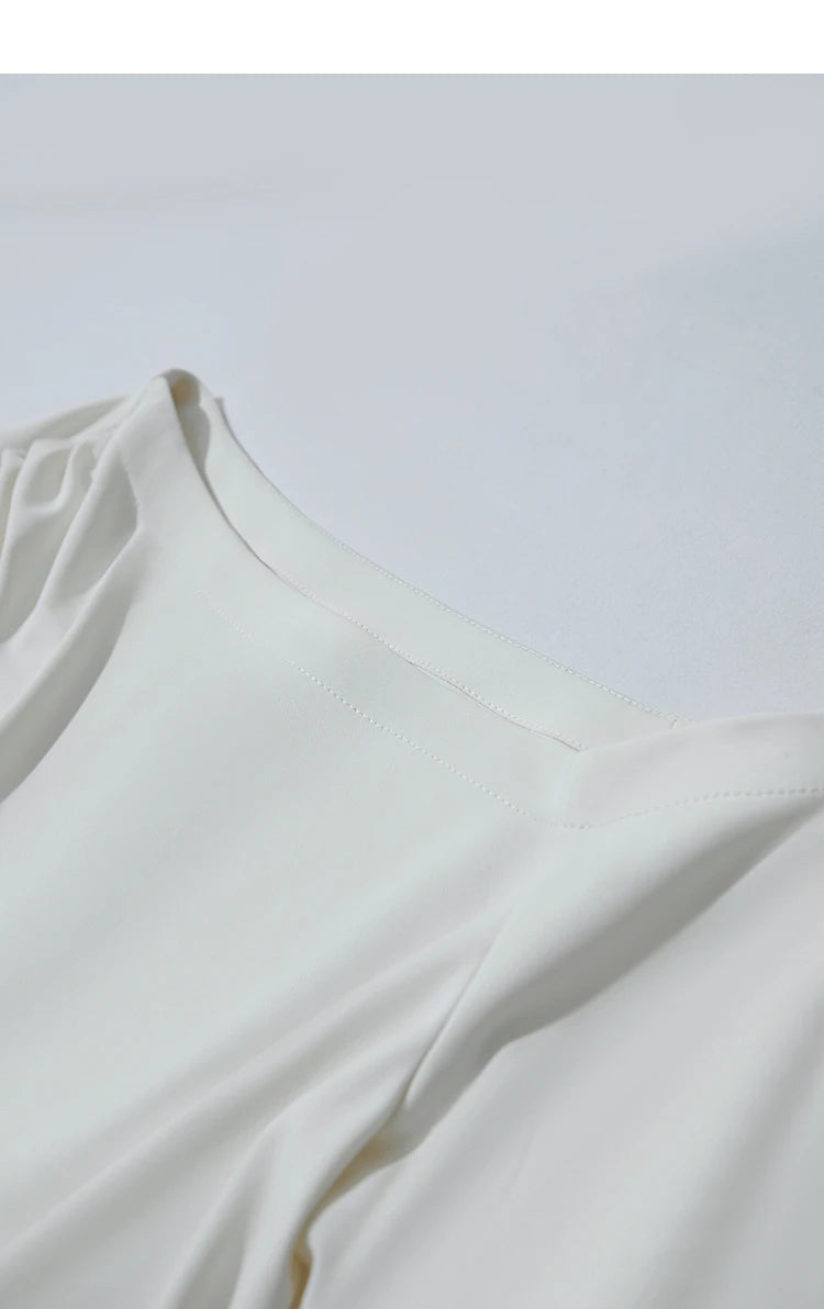 Damen T-Shirt im minimalistischen Stil mit klassischer Slim Fit Passform