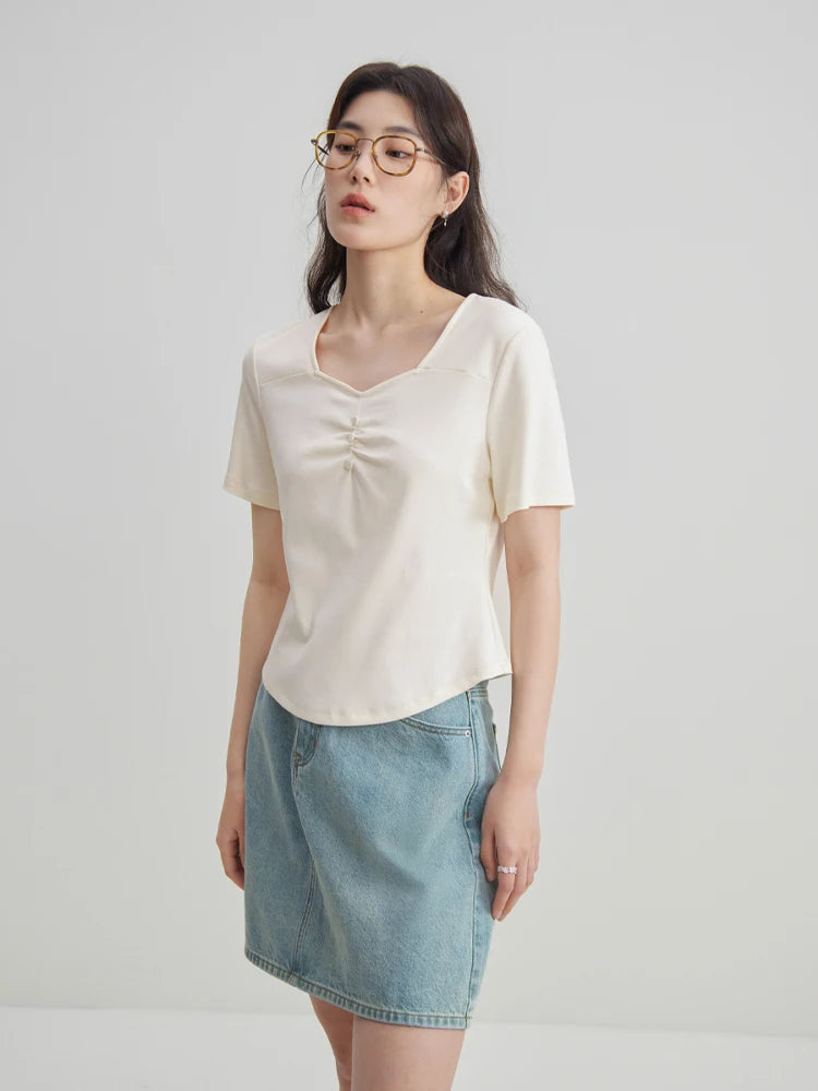 Vielseitige, romantische Damenbluse aus erfrischendem Chiffon – ideal für den Sommer.