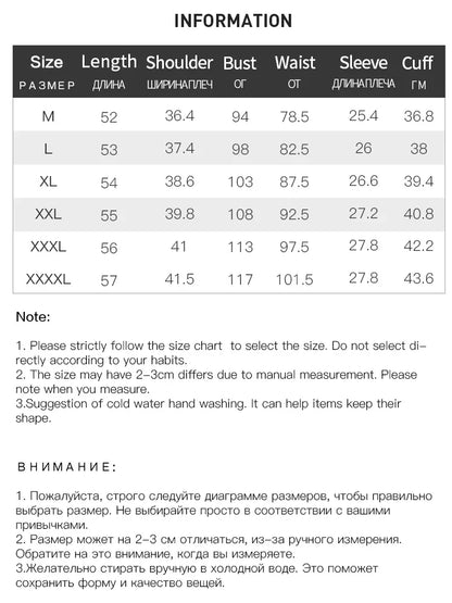 Langarm-Bluse mit V-Ausschnitt und Jacquard-Stoff im chinesischen Stil – einreihig geknöpft in zwei Farben.