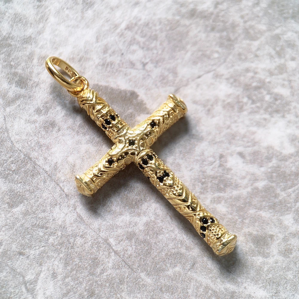Damen-Charm-Anhänger Kreuz golden aufwendig ethnisch aus Sterlingsilber