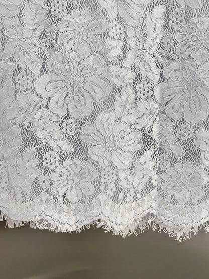 Schulterfreies ärmelloses Damenkleid mit 3D-Blumen und Patchwork-Design – figurbetont und modisch mit Reißverschluss.